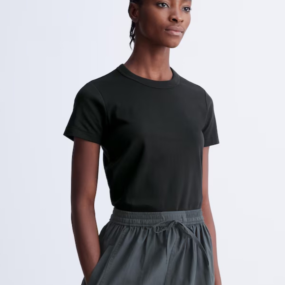 Black Uniqlo Crew Neck T-Shirt
